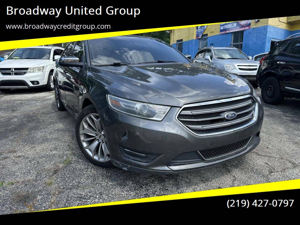2016 Ford Taurus Limited's photo