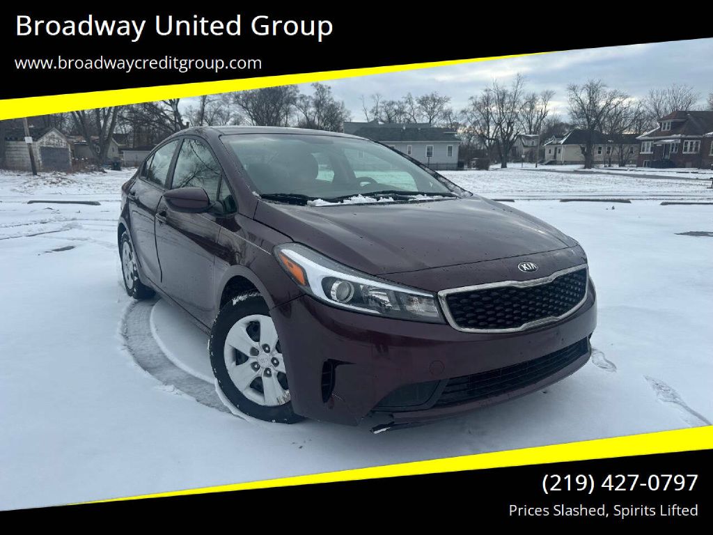 2017 Kia Forte LX AT's photo
