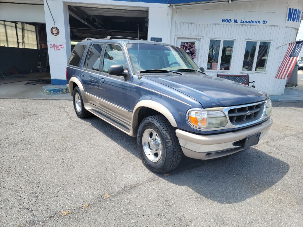 Photo 3 of this FORD EXPLORER