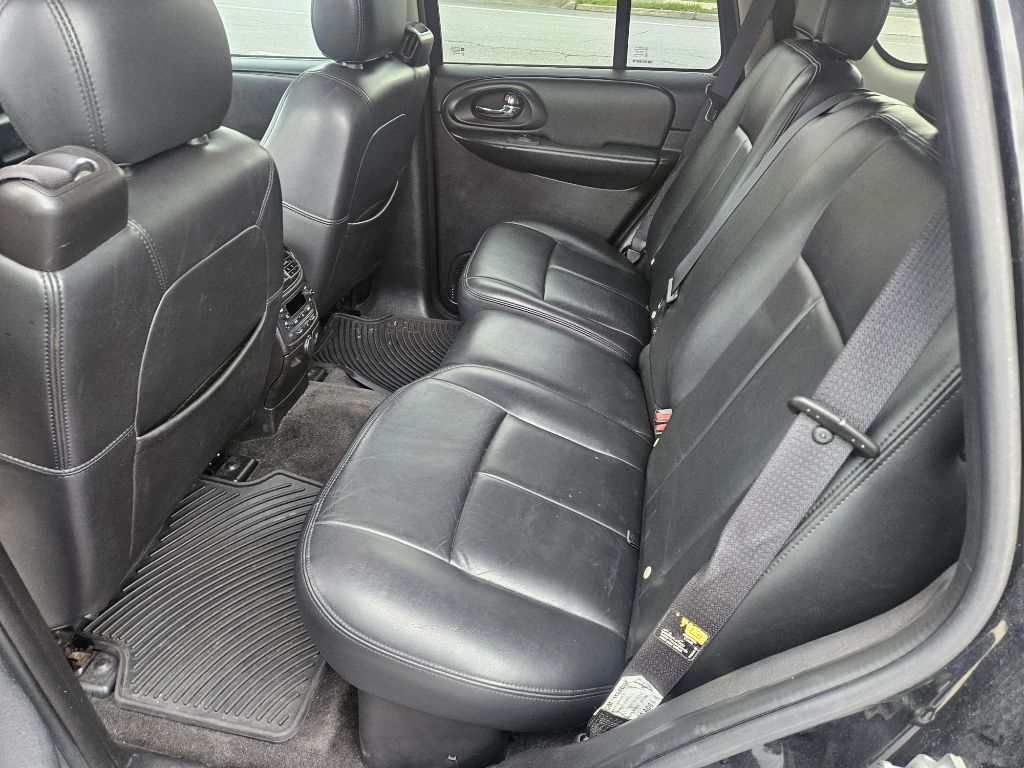 Photo 11 of this CHEVROLET TRAILBLAZER