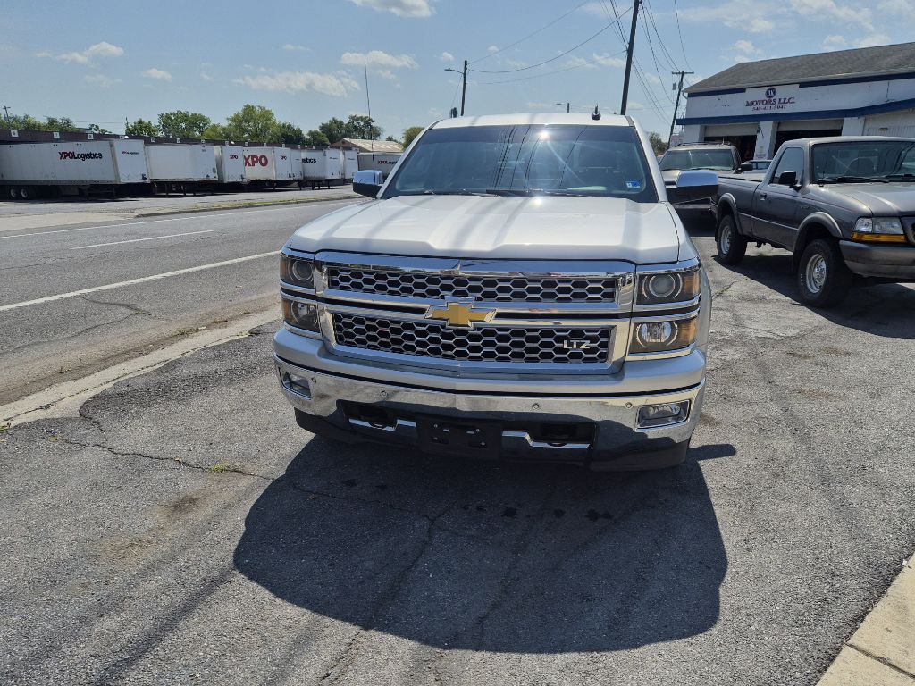 Photo 3 of this CHEVROLET SILVERADO 1500