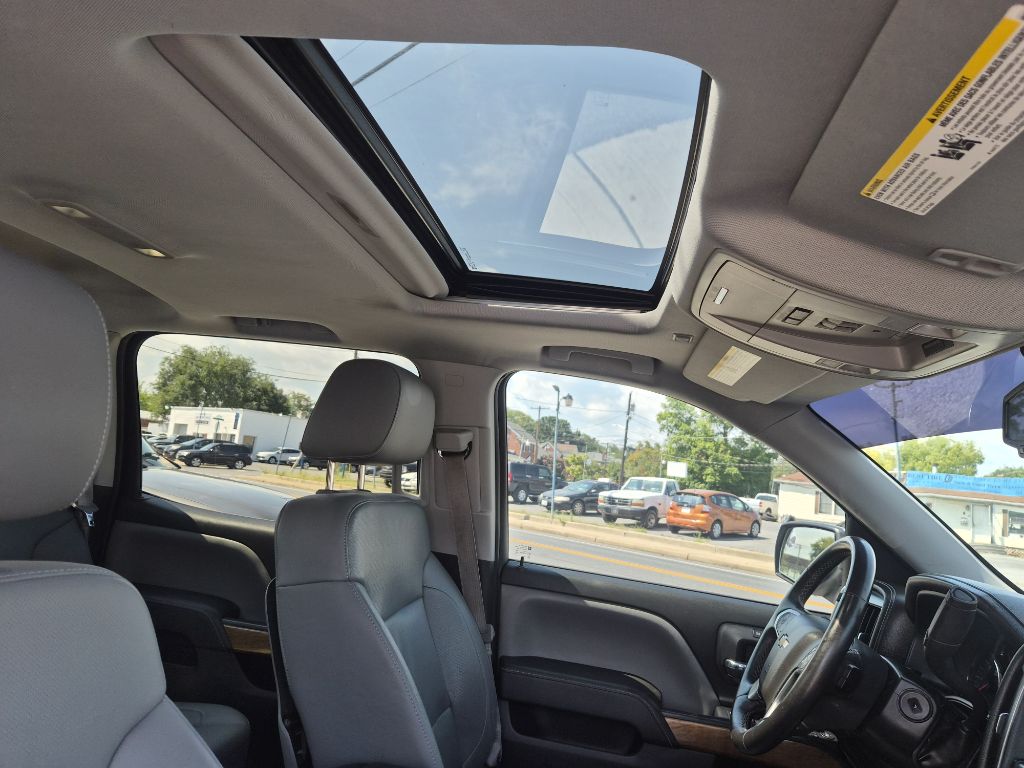 Photo 7 of this CHEVROLET SILVERADO 1500