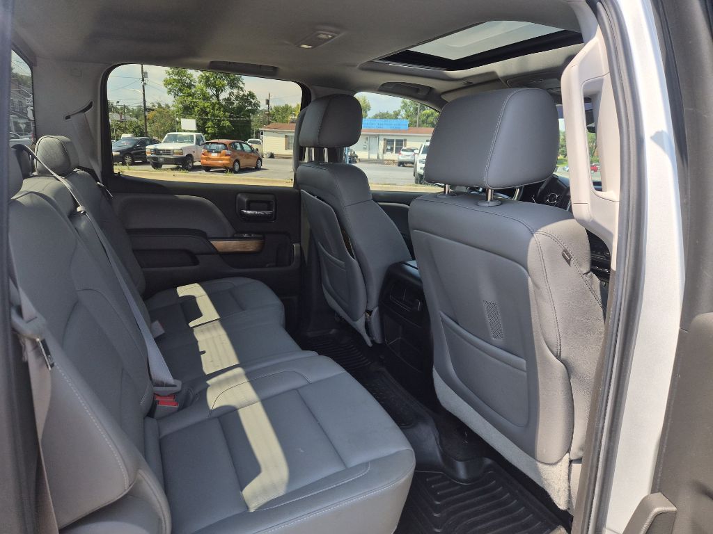 Photo 8 of this CHEVROLET SILVERADO 1500