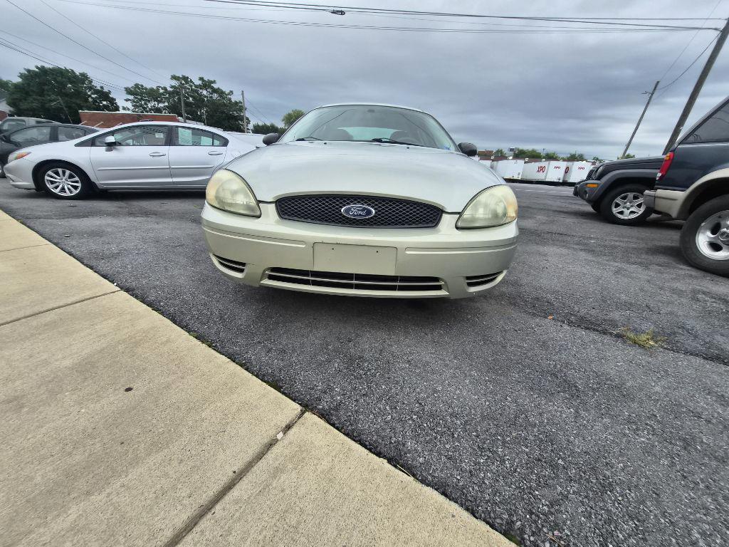 2004 FORD TAURUS