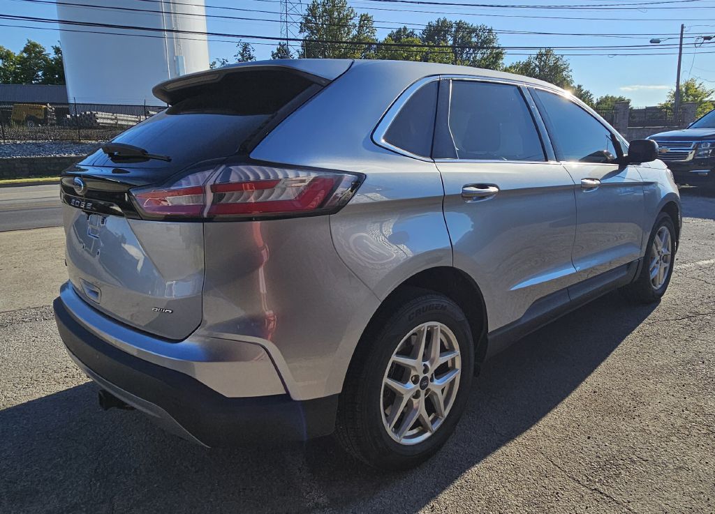 Photo 5 of this FORD EDGE