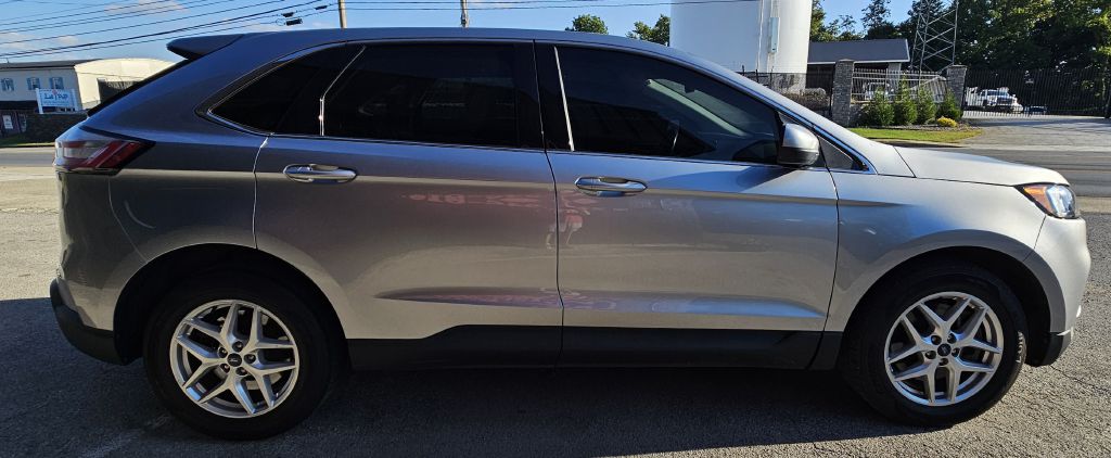 Photo 6 of this FORD EDGE