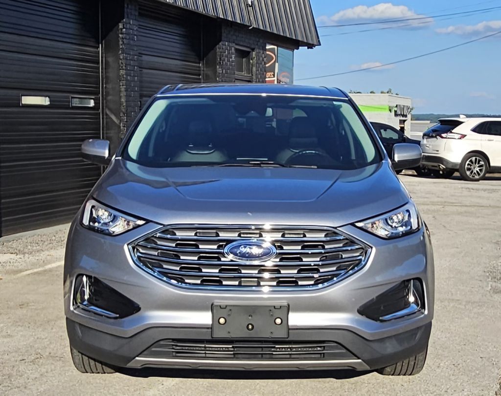 Photo 8 of this FORD EDGE