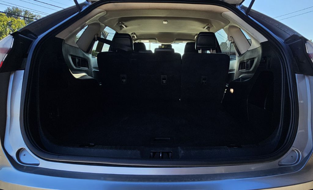 Photo 12 of this FORD EDGE
