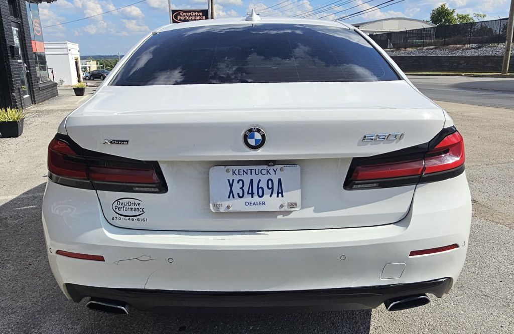 Photo 6 of this BMW 5 SERIES