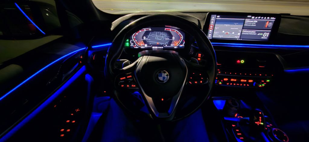 Photo 15 of this BMW 5 SERIES