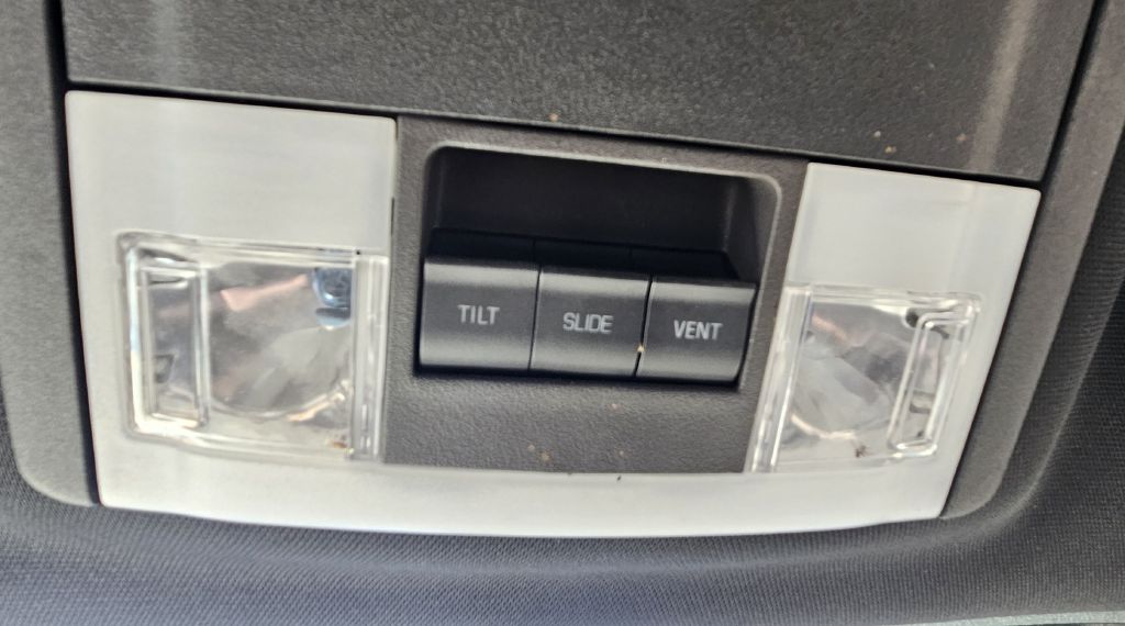 Photo 13 of this LINCOLN NAVIGATOR