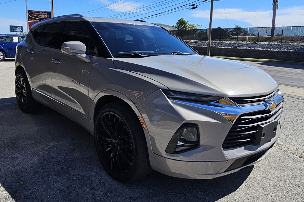 Photo 6 of this CHEVROLET BLAZER