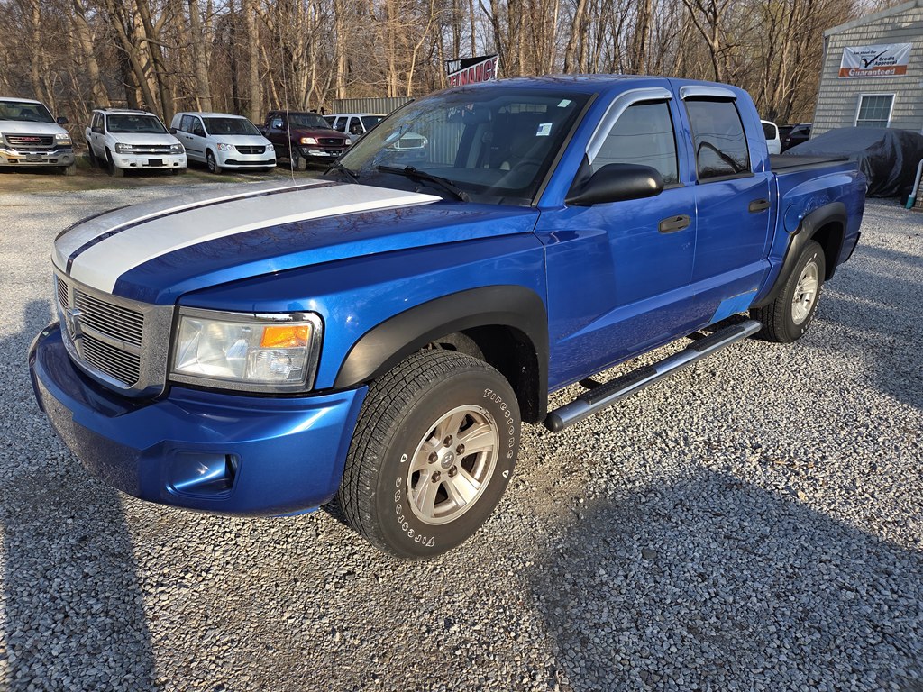 Blue 2008 Dodge Dakota SLT Crew Cab 4WD Pickup Truck Four-Wheel Drive 4-Speed Automatic