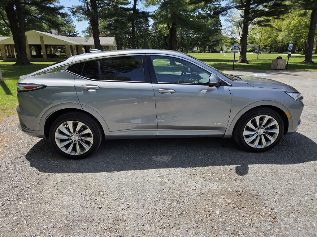 Photo 5 of this BUICK ENVISTA
