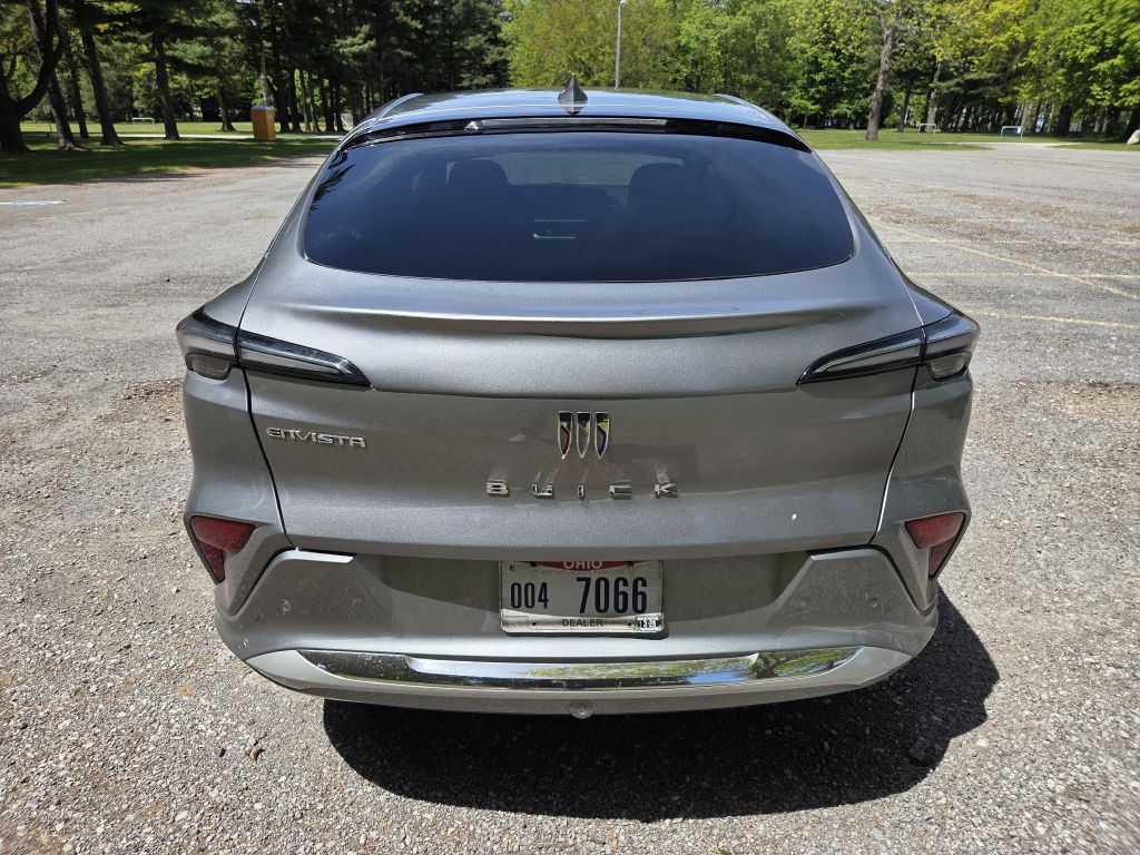 Photo 8 of this BUICK ENVISTA