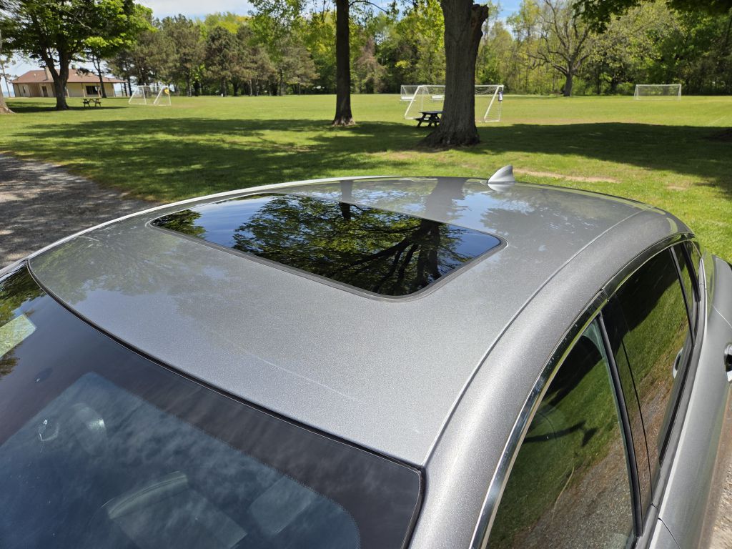 Photo 10 of this BUICK ENVISTA