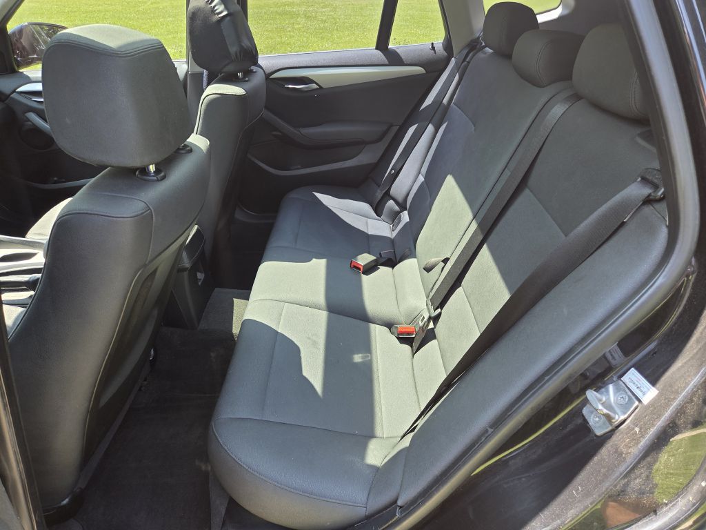 Photo 12 of this BMW X1