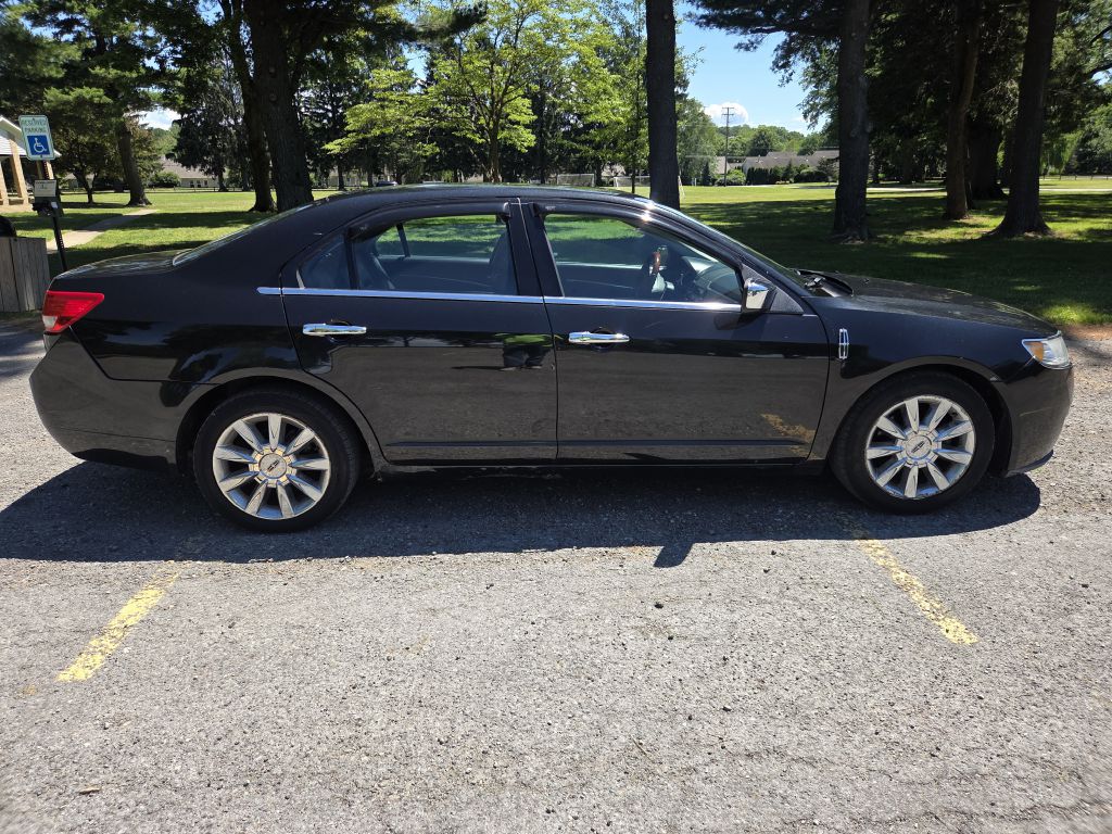 Photo 4 of this LINCOLN MKZ