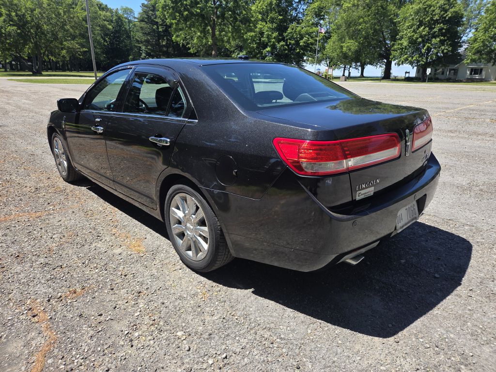 Photo 6 of this LINCOLN MKZ