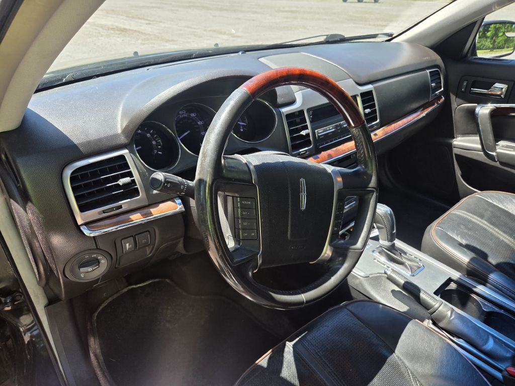 Photo 9 of this LINCOLN MKZ