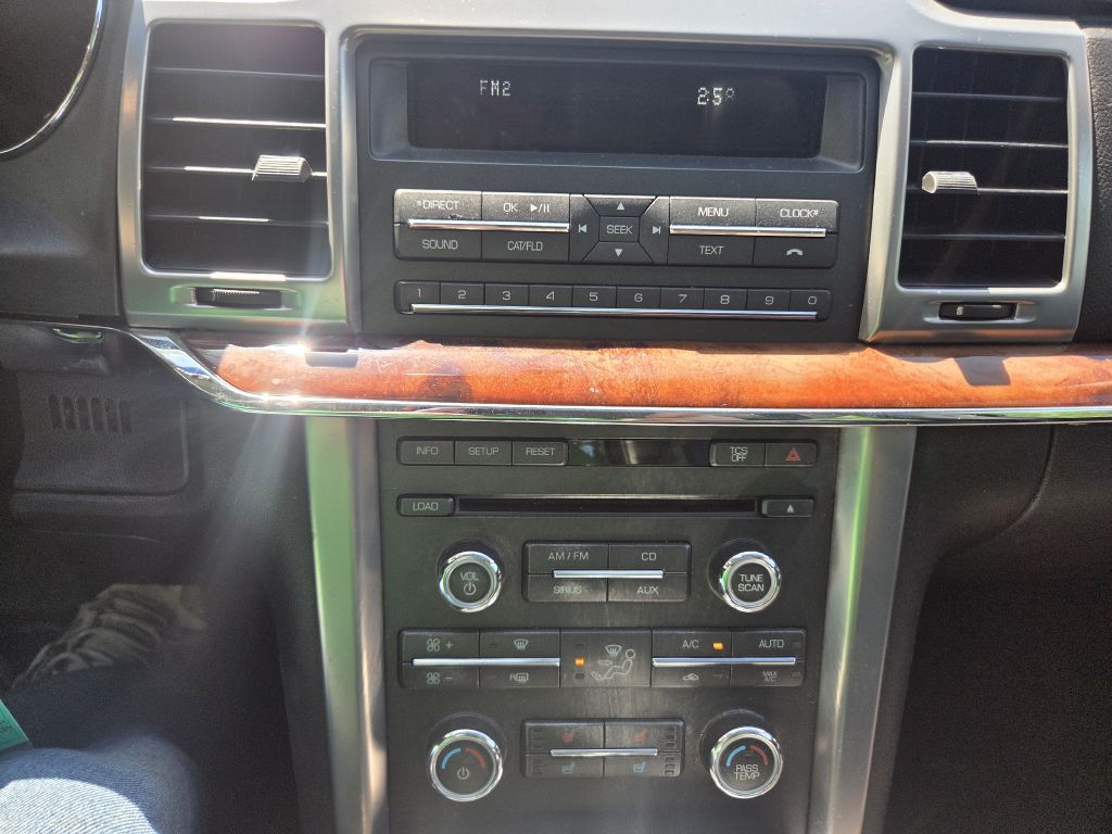 Photo 15 of this LINCOLN MKZ