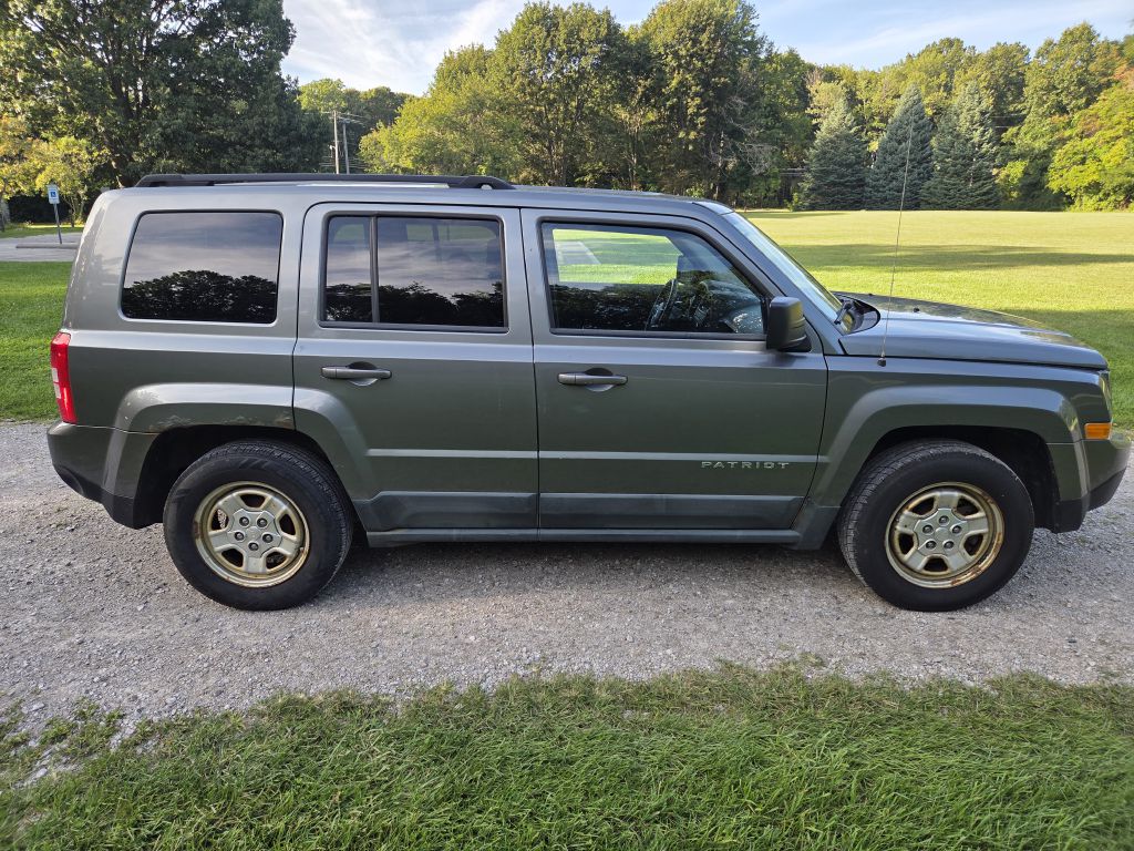 Photo 4 of this JEEP PATRIOT