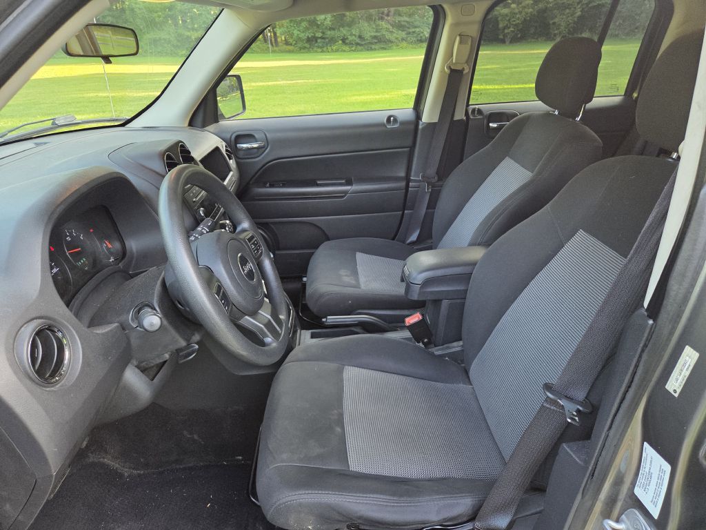 Photo 9 of this JEEP PATRIOT