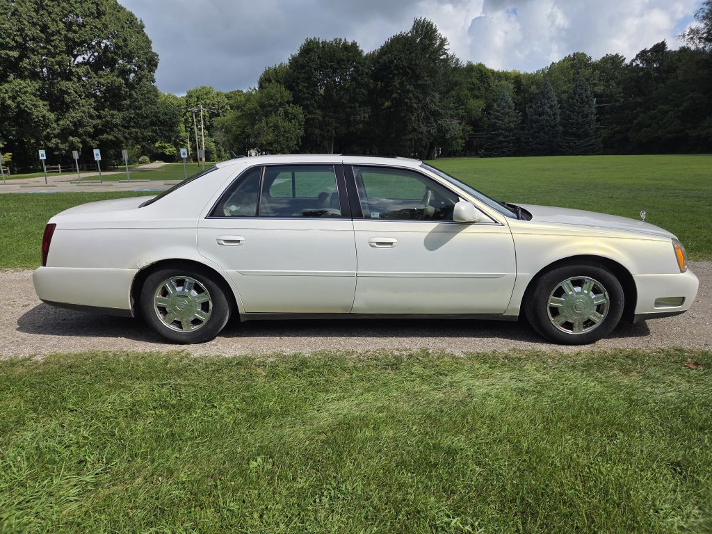 Photo 4 of this CADILLAC DEVILLE