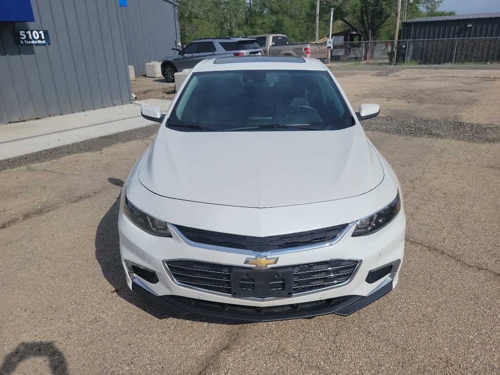 Photo 2 of this CHEVROLET MALIBU