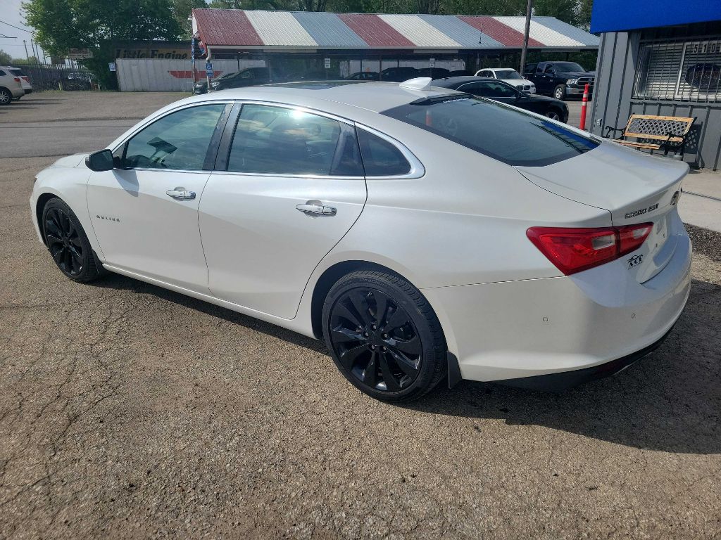 Photo 7 of this CHEVROLET MALIBU