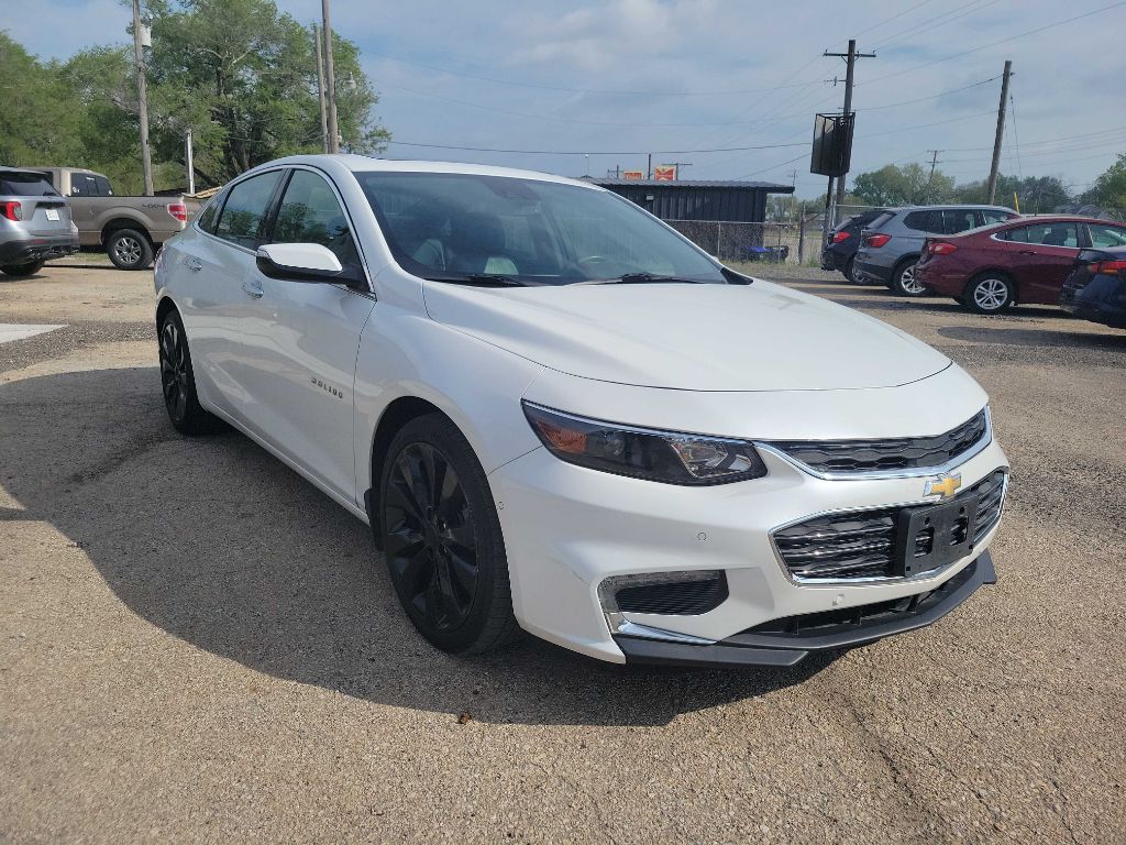 Photo 3 of this CHEVROLET MALIBU