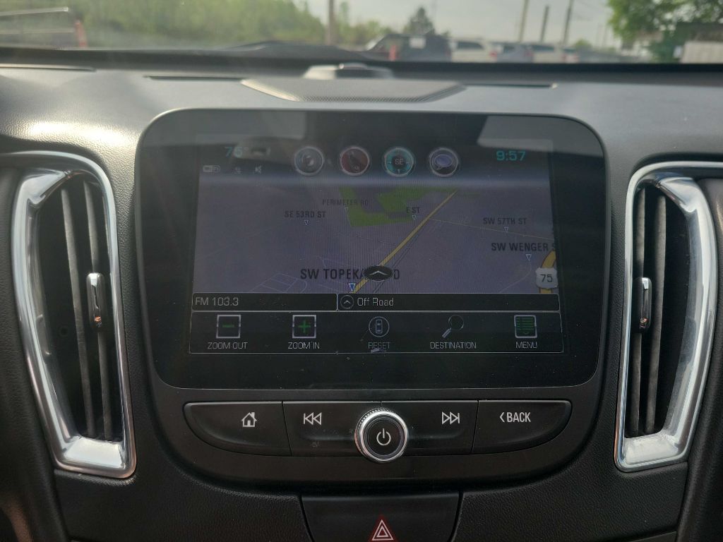 Photo 14 of this CHEVROLET MALIBU