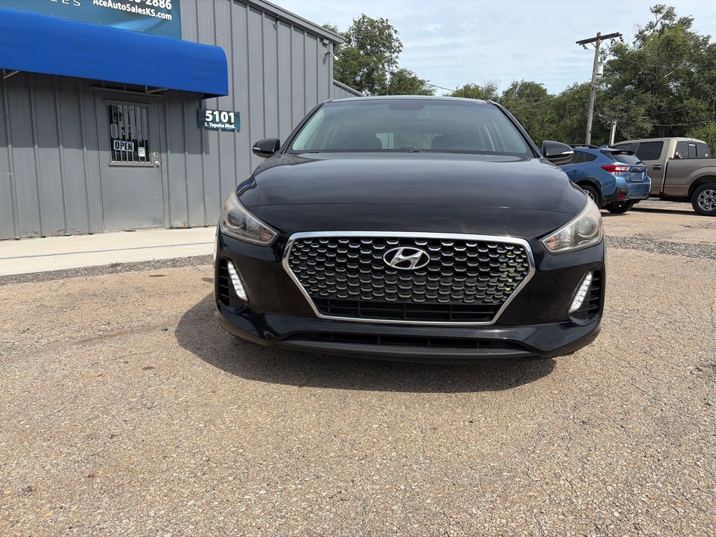 Photo 2 of this HYUNDAI ELANTRA GT