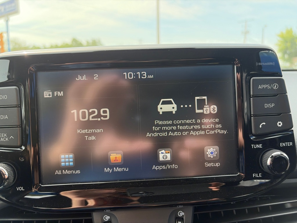 Photo 16 of this HYUNDAI ELANTRA GT