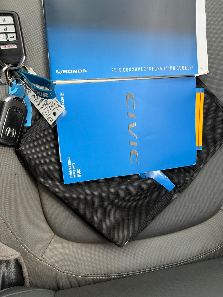 Photo 18 of this HONDA CIVIC