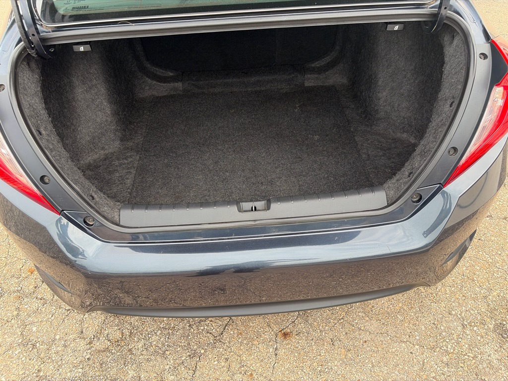 Photo 22 of this HONDA CIVIC