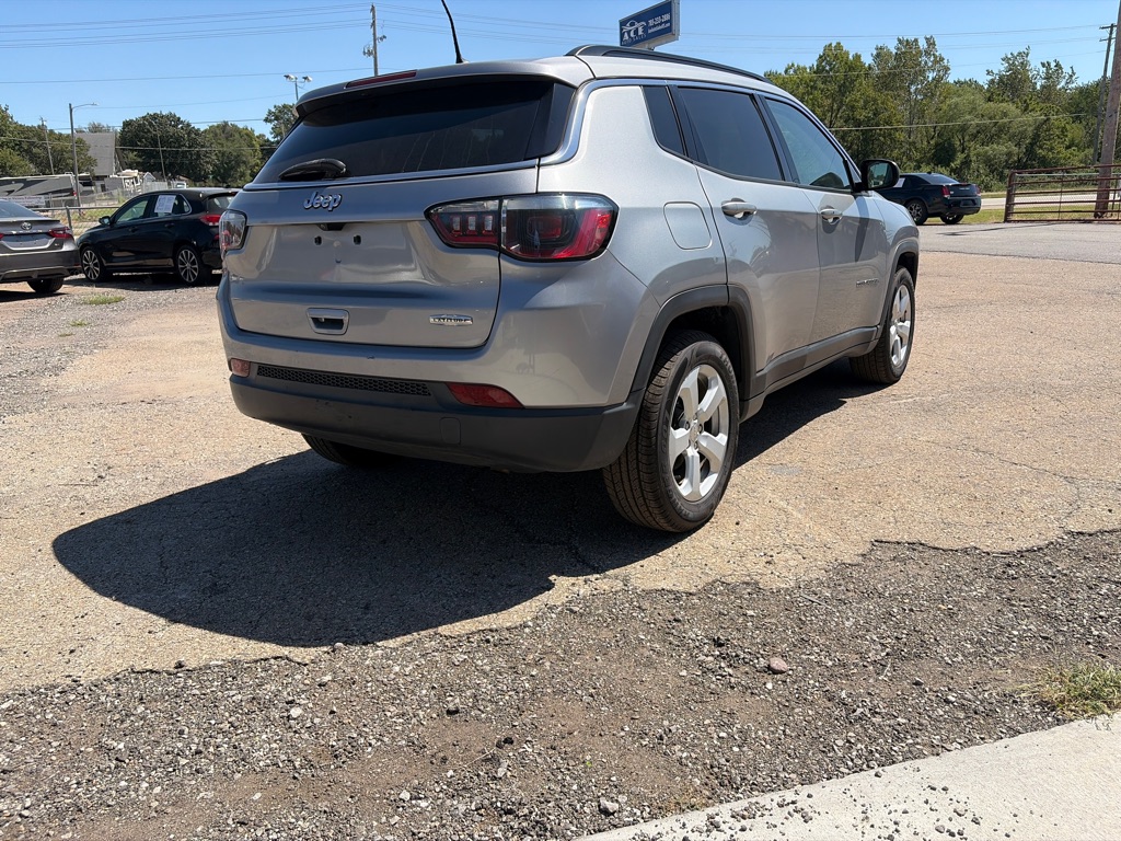 Photo 5 of this JEEP COMPASS