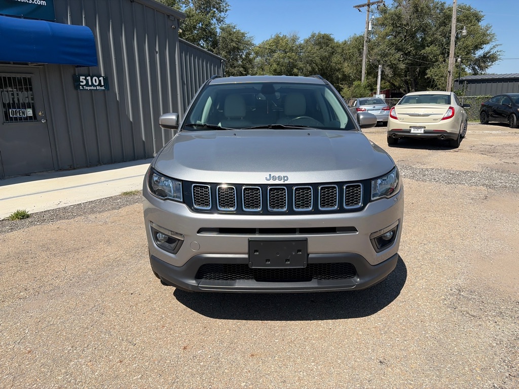 Photo 2 of this JEEP COMPASS