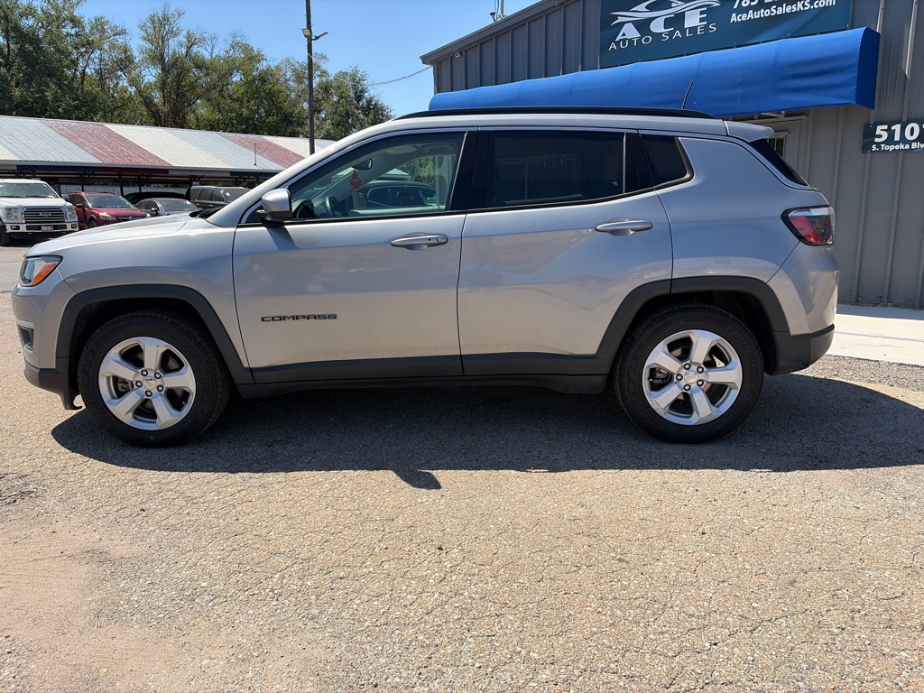 Photo 8 of this JEEP COMPASS