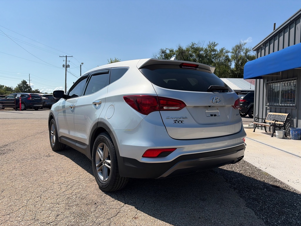 Photo 7 of this HYUNDAI SANTA FE SPORT