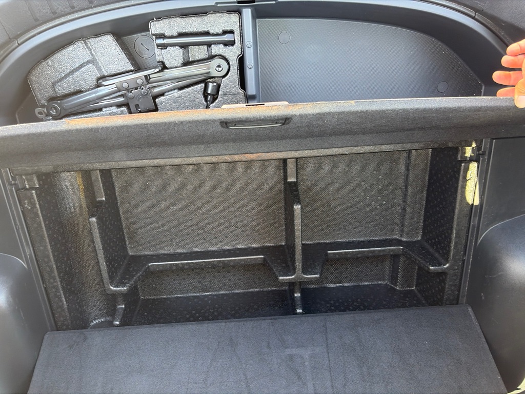 Photo 23 of this HYUNDAI SANTA FE SPORT