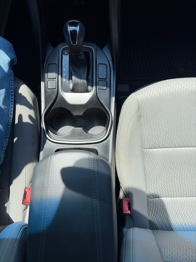Photo 14 of this HYUNDAI SANTA FE SPORT
