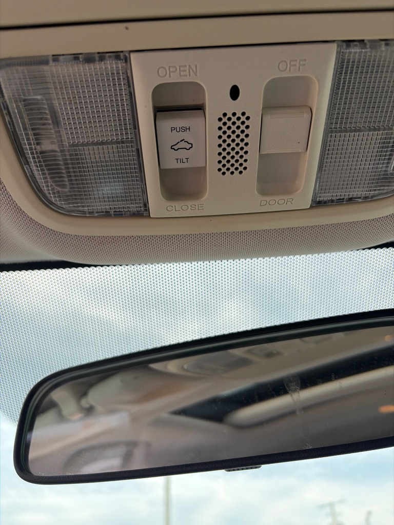 Photo 28 of this HONDA CR-V