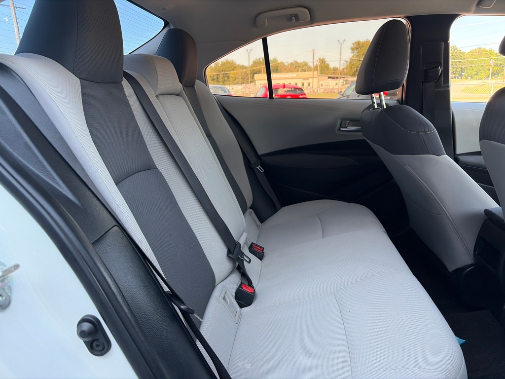 Photo 21 of this TOYOTA COROLLA