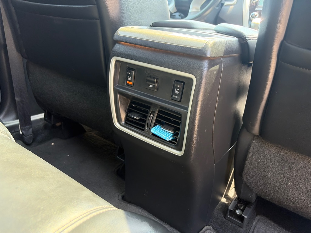 Photo 26 of this NISSAN MURANO