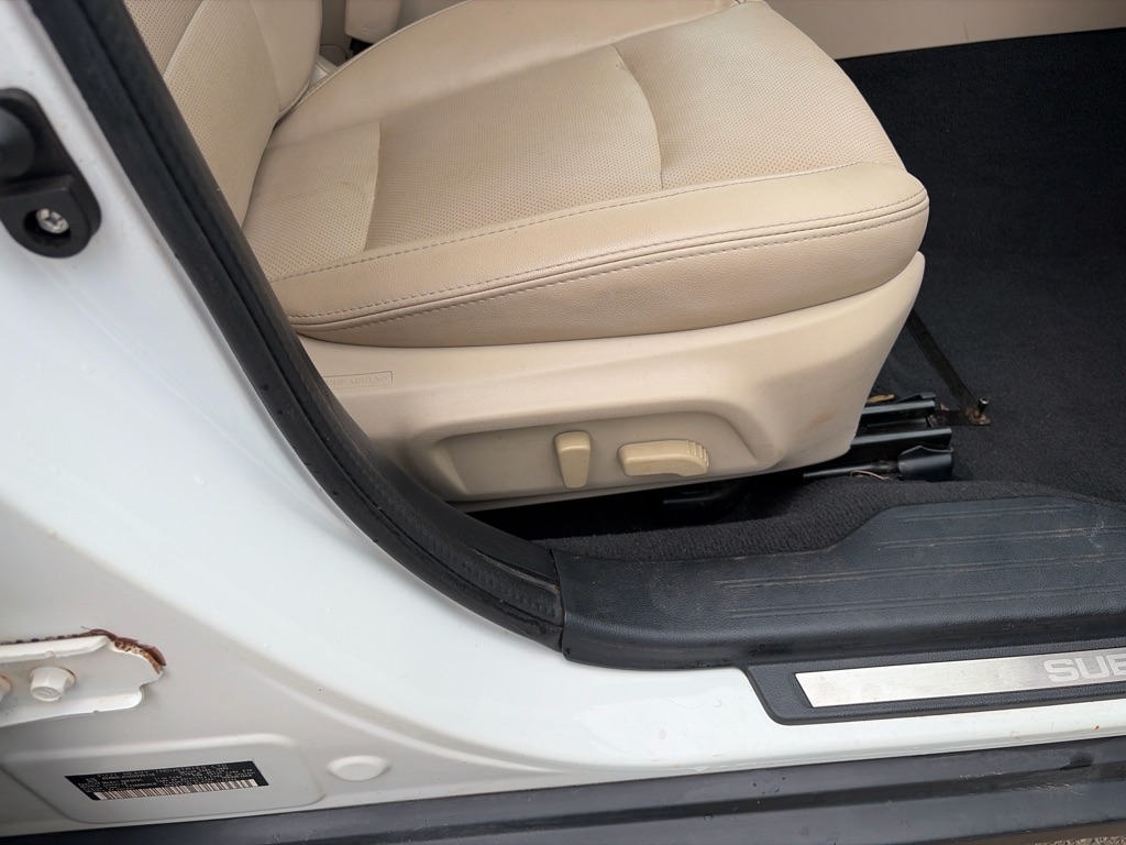Photo 24 of this SUBARU OUTBACK