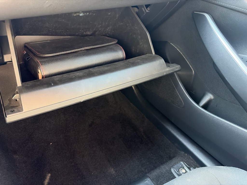 Photo 18 of this TOYOTA COROLLA