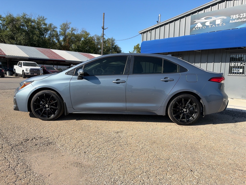 Photo 8 of this TOYOTA COROLLA