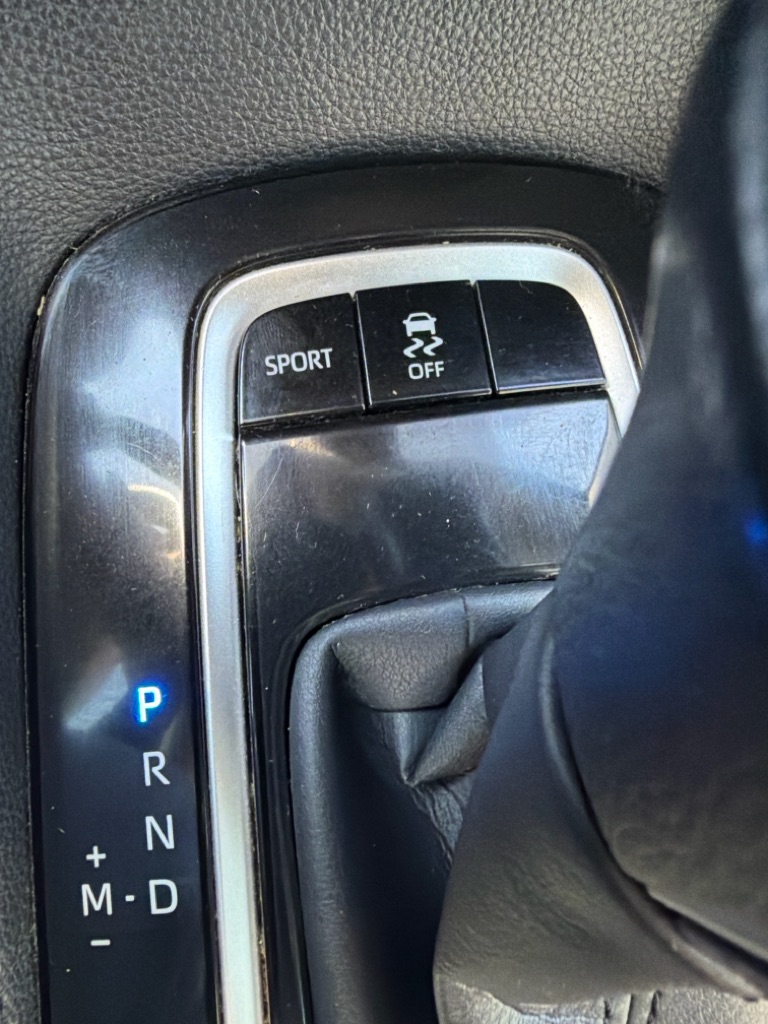 Photo 15 of this TOYOTA COROLLA