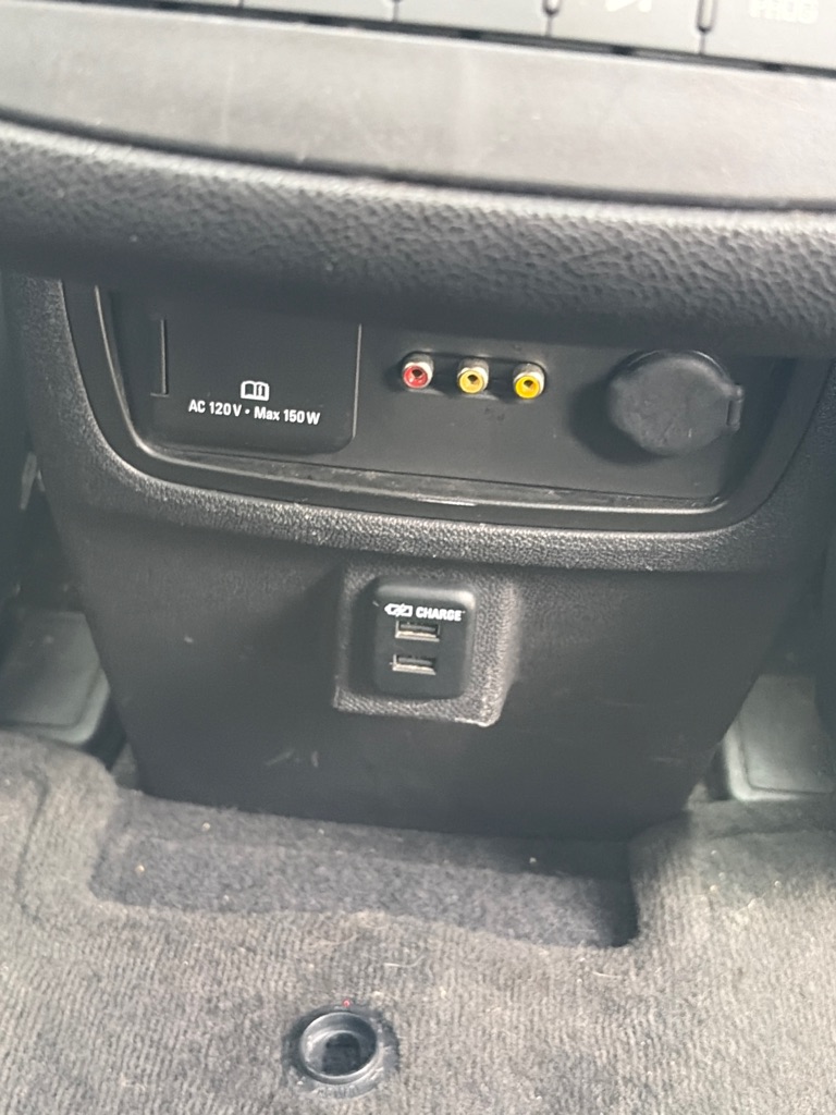 Photo 27 of this CHEVROLET TRAVERSE